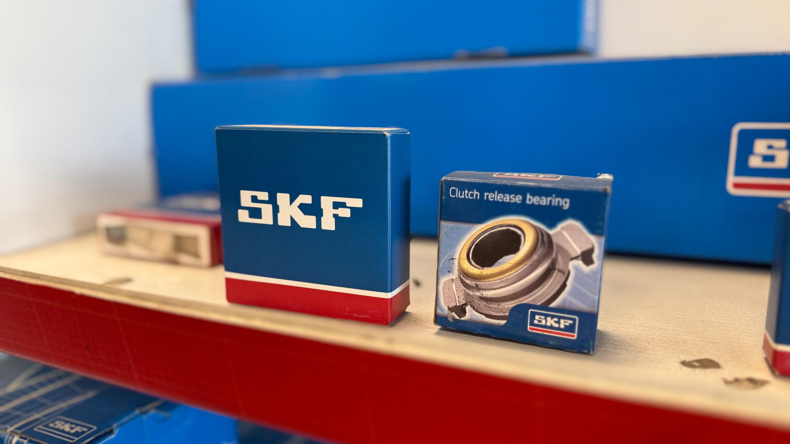 Rodamiento y kit de embrague SKF en stock en MM Repuestos Mendoza